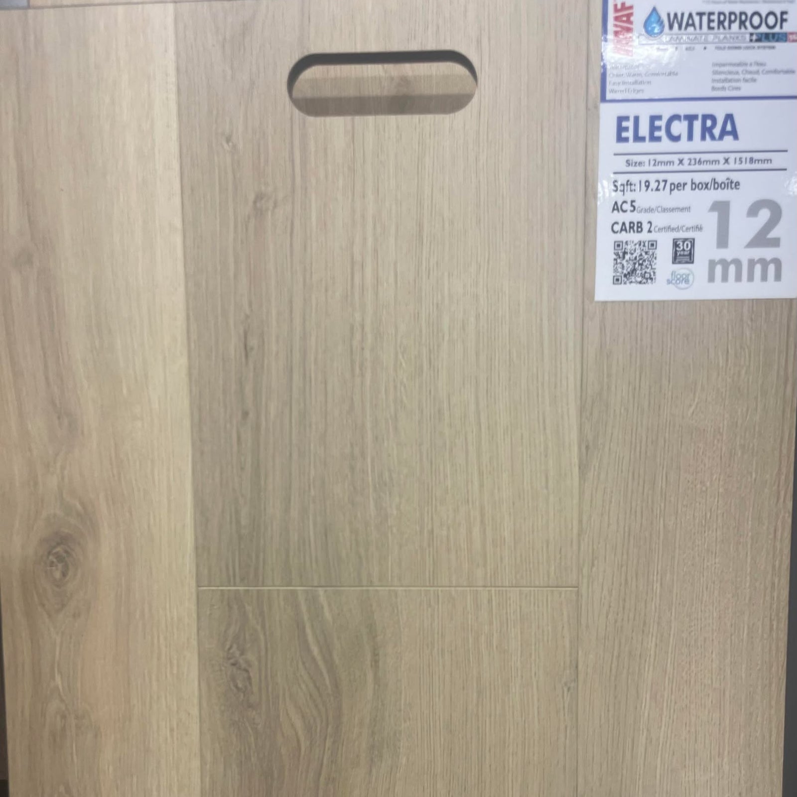 texture and color of NAF 12mm waterproof laminate plus collection