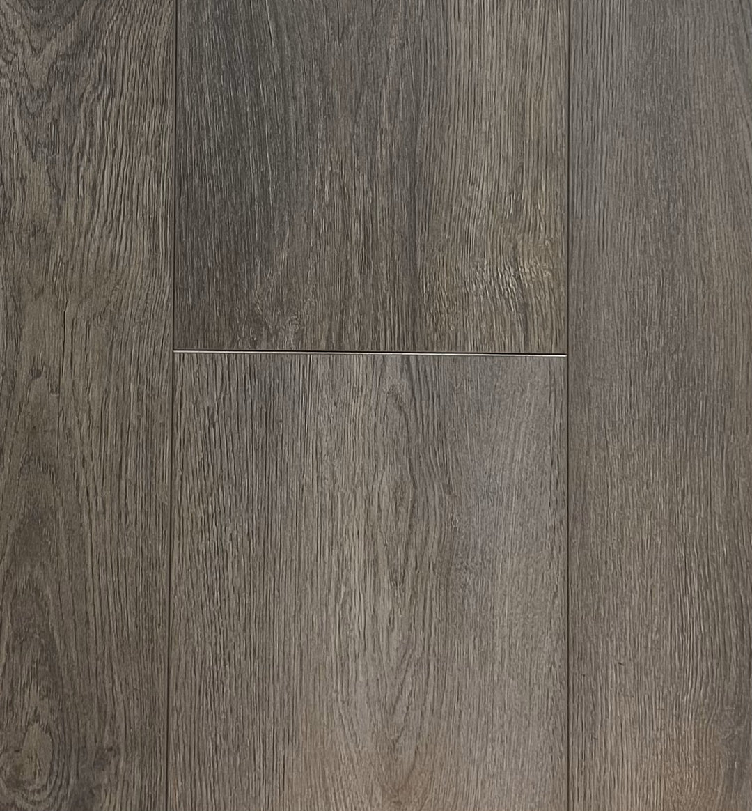 Maria 4605 - Impressive 12mm Waterproof Laminate Platino Collection