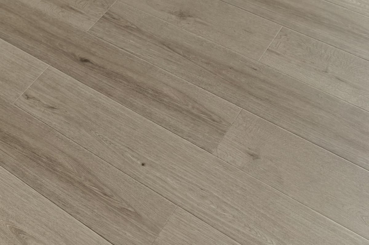 A close up of Tudor TFSPC907 9mm vinyl flooring from Toucan.