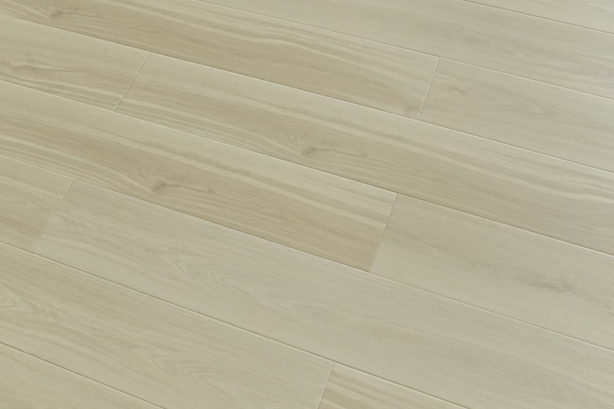 A close up of Windstorm TFSPC912 9mm vinyl flooring from Toucan.