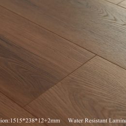 72134 - Evergreen Rocky Mountain Collection 14mm Laminate with Underlay