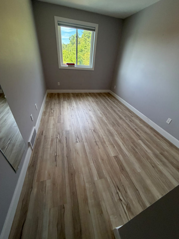 Lakeshore - AQUAPLUS Gold 7mm SPC Vinyl Flooring