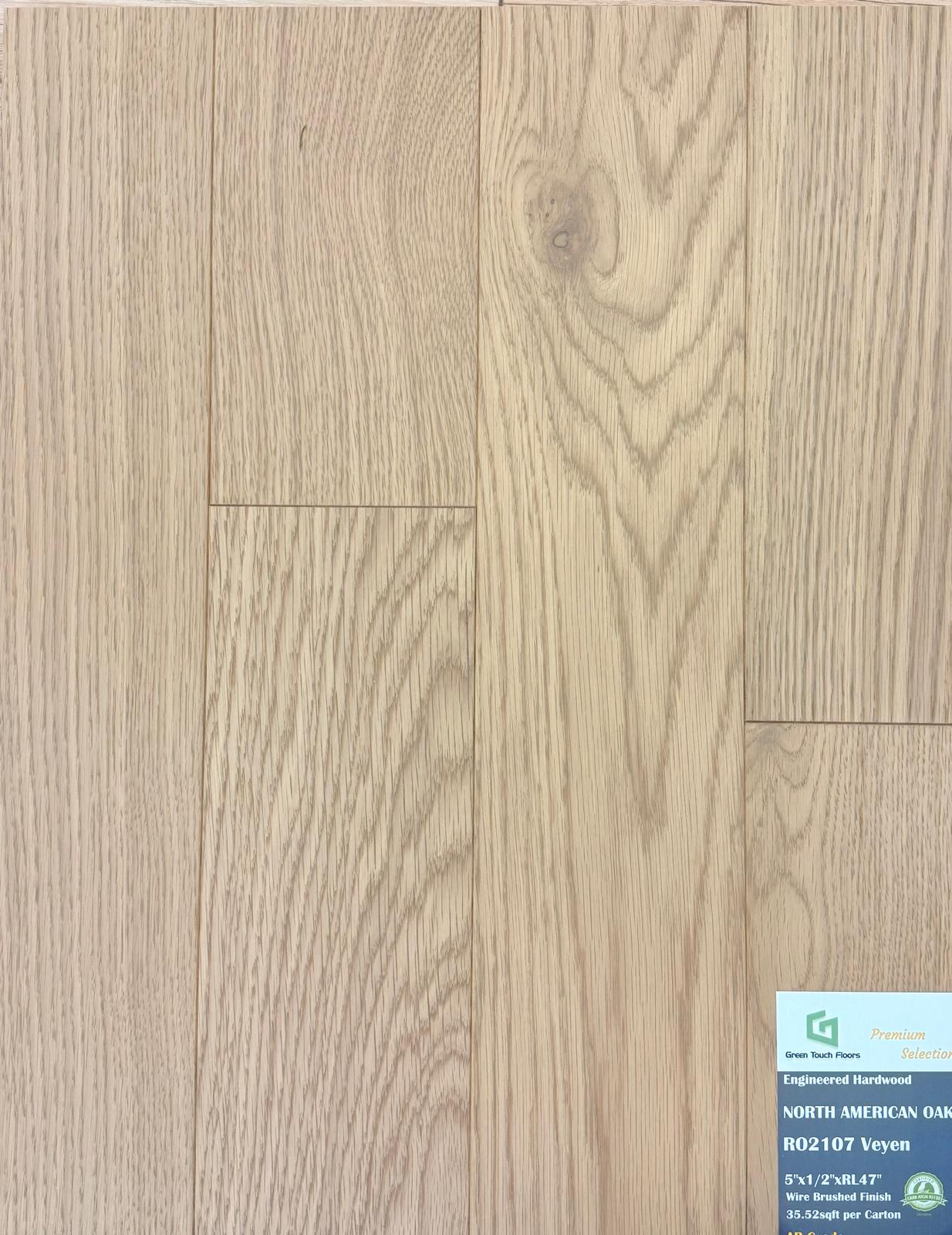 Close-up of Veyen RO2107 - Green Touch 5"*1/2" click Red Oak engineered hardwood flooring sample. Available at Advanced Flooring Waterloo. 
