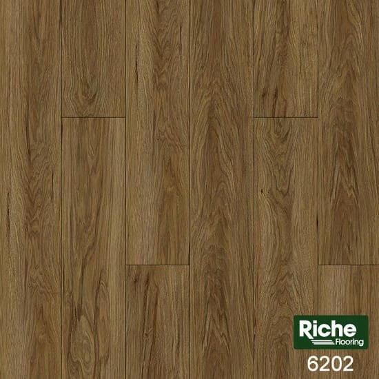 A close up showing the textures and colours of 6202 - Riche Vinyl 8mm Montreal Collection.