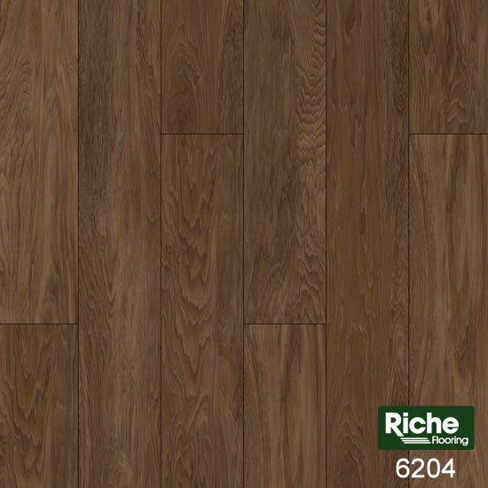 A close up showing the textures and colours of 6204 - Riche Vinyl 8mm Montreal Collection.