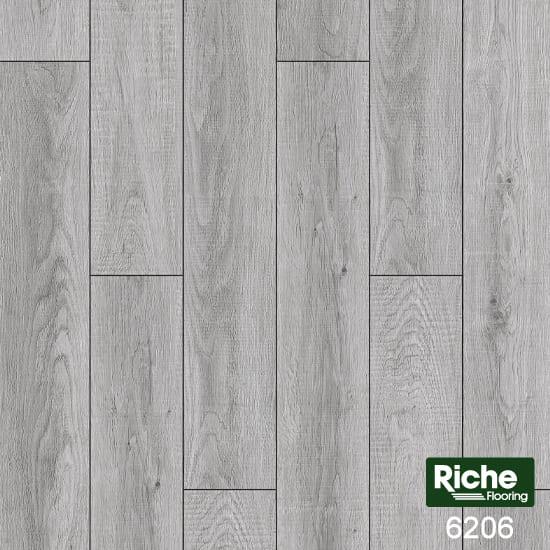 A close up showing the textures and colours of 6206 - Riche Vinyl 8mm Montreal Collection.