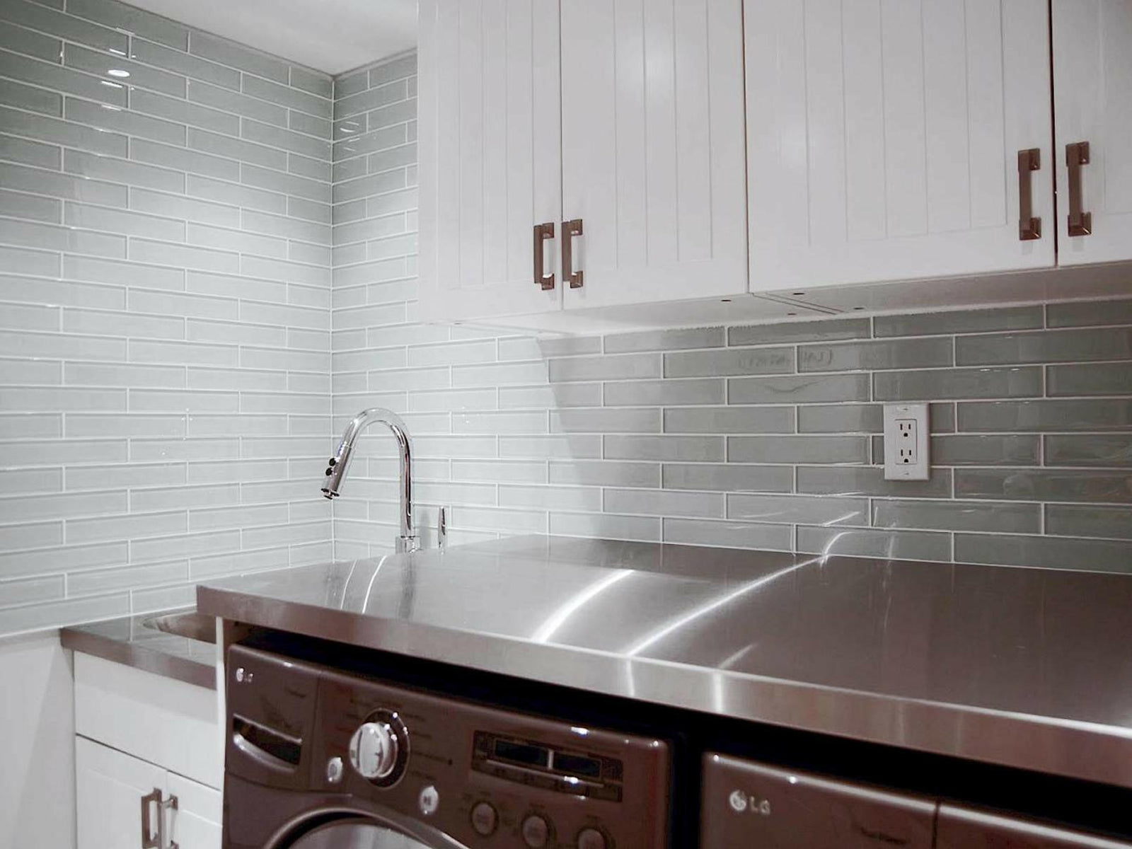 Centura Backsplash Tile - Miki Glass Collection - advancedflooring