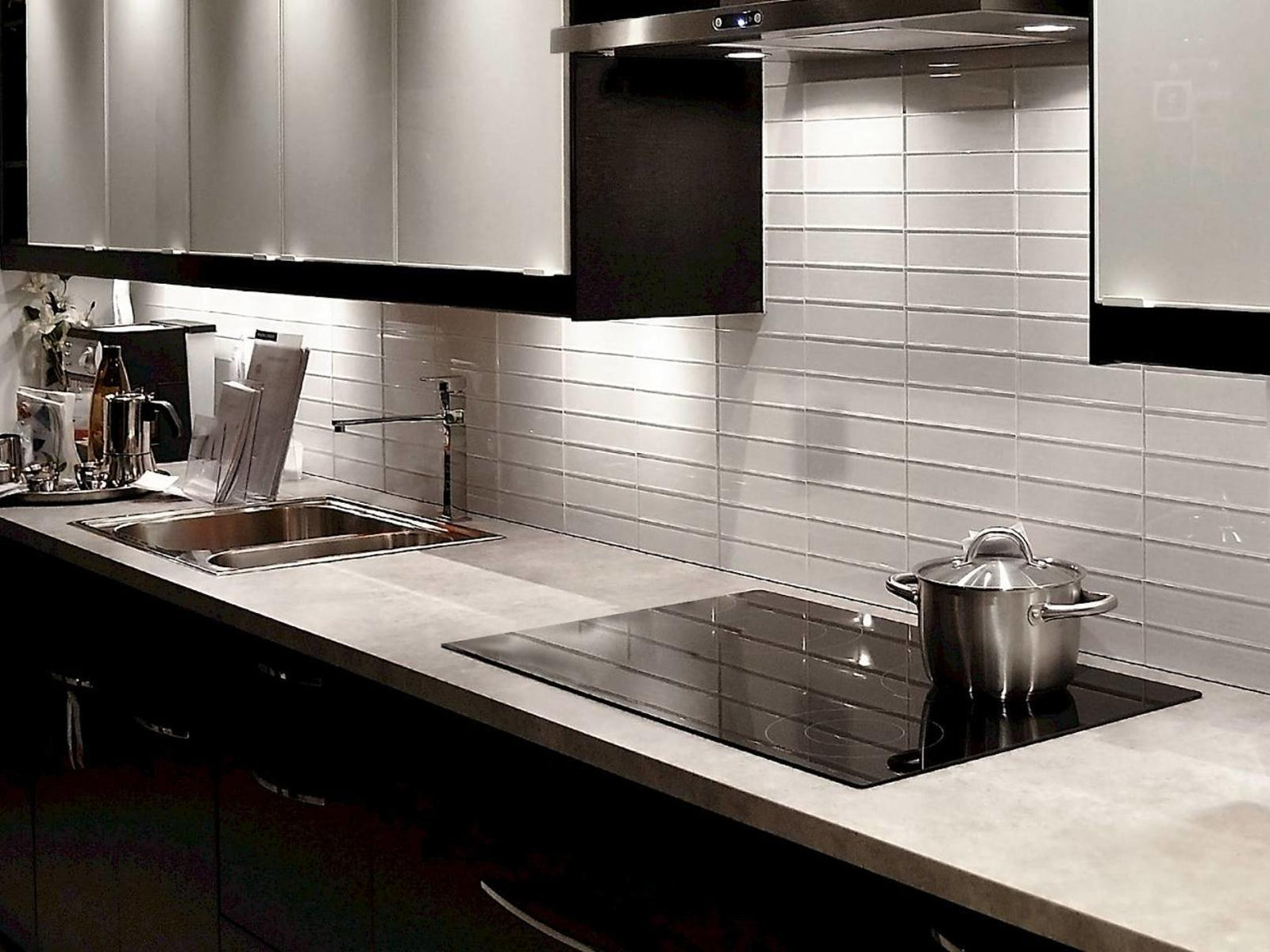 Centura Backsplash Tile - Miki Glass Collection - advancedflooring