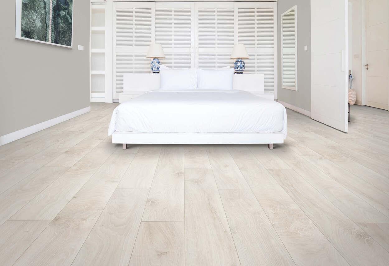 modern bedroom with Heirloom Oak Mohawk RevWood Plus Cypresta installed