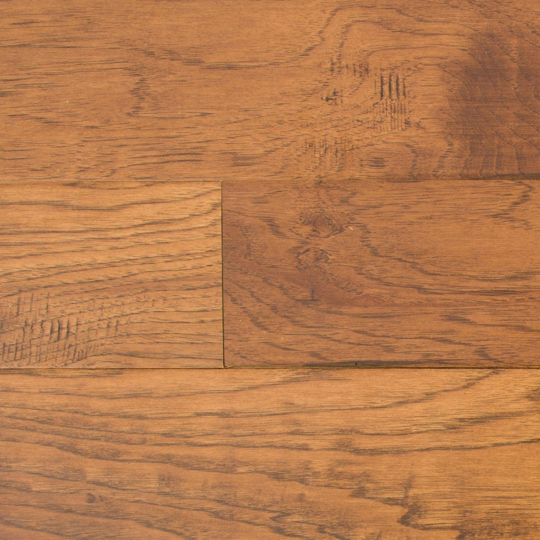 Close-up of KLAMATH HK2102 - Green Touch 5"*1/2" click Hickory engineered hardwood flooring sample. Available at Advanced Flooring Waterloo. 